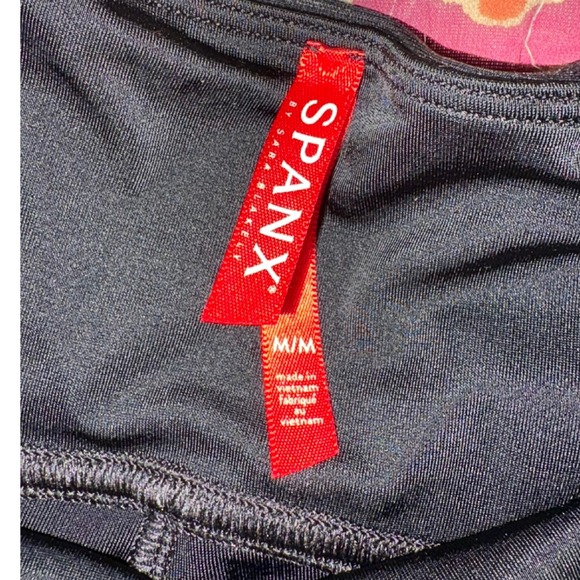 Spanx Faux Leather Leggings with Side Stripes size M Excellent condition! - Picture 7 of 7